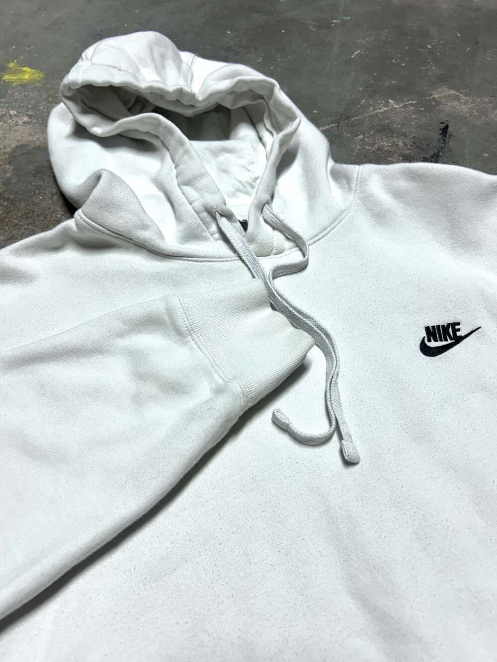 Nike Club Fleece Pullover Hoodie Size XL White